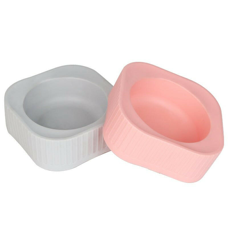 Pet Bowl Plastic. - linilee