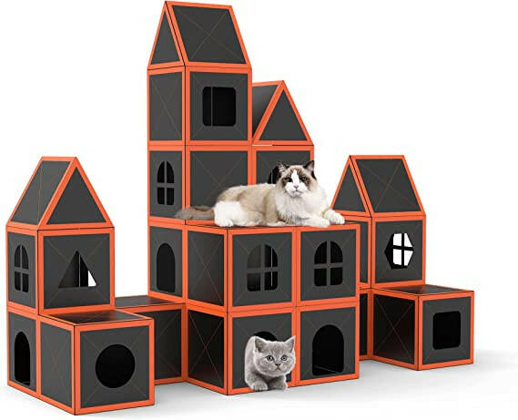 Cardboard Cat House. - linilee